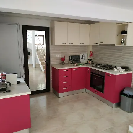 Entire Vila