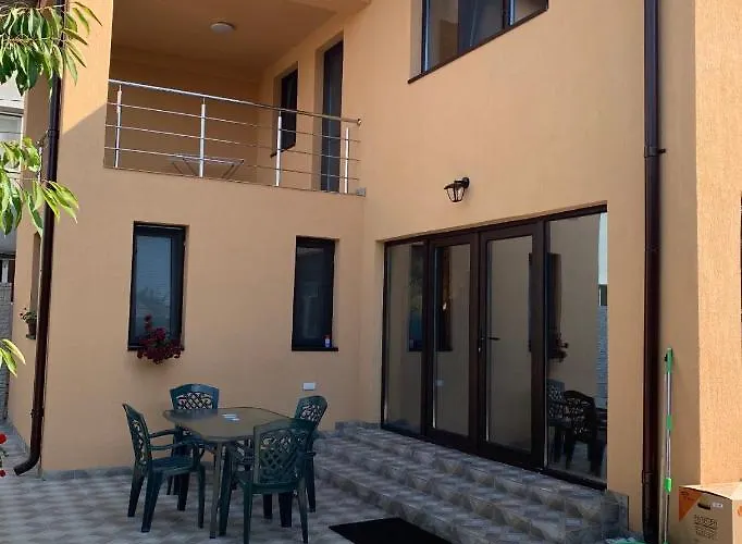 Entire * بوخارست